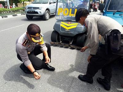 Wakapolresta Pekanbaru Langsung Turun Tangan, Sisir Ranjau Paku Yang Bikin Resah Pengendara